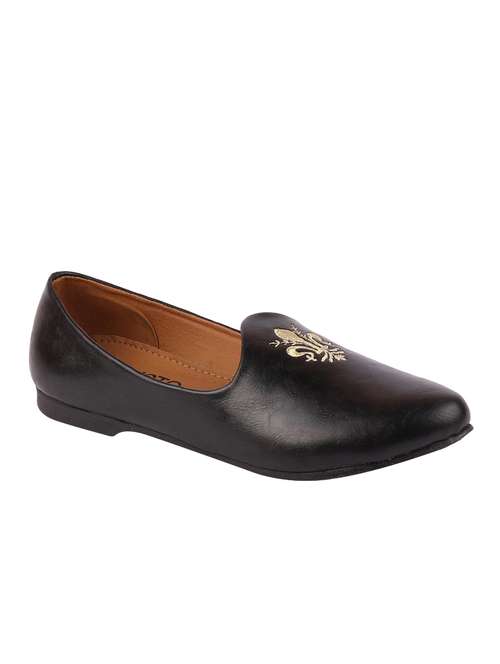 black leatherette slip on jutis - 16316388 - Very Small Image - 1