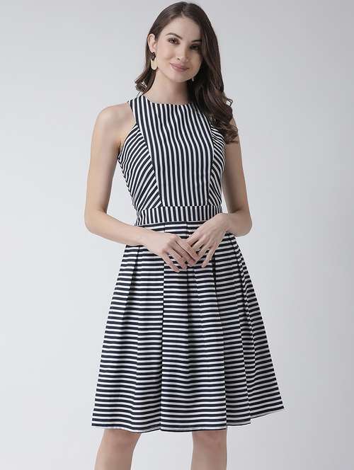 round neck striped a-line dress - 16995804 - Very Small Image - 1