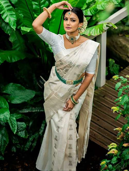 cream banarasi saree with blouse - 18372071 - Very Small Image - 1