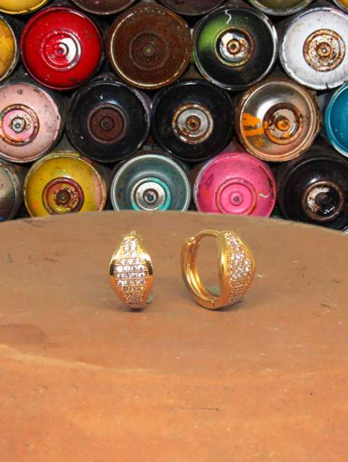women golden earcuff earrings - 19667187 - Very Small Image - 1