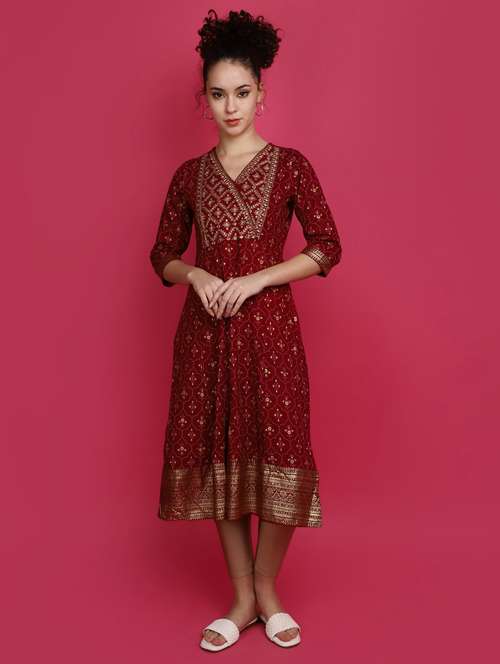maroon three quarter sleeve straight kurta - 20685934 - Very Small Image - 1