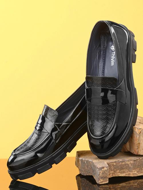 men solid slip on shoe - 21279664 - Very Small Image - 1