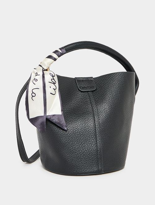 women black solid handbag - 21505971 - Very Small Image - 1