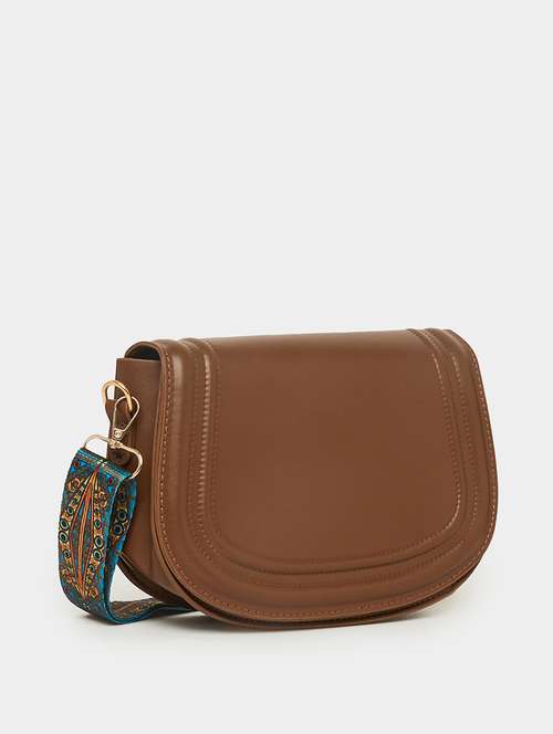 women brown solid sling bag - 21618157 - Very Small Image - 1