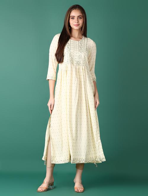 women three quarter sleeve a-line kurta - 21651566 - Very Small Image - 1