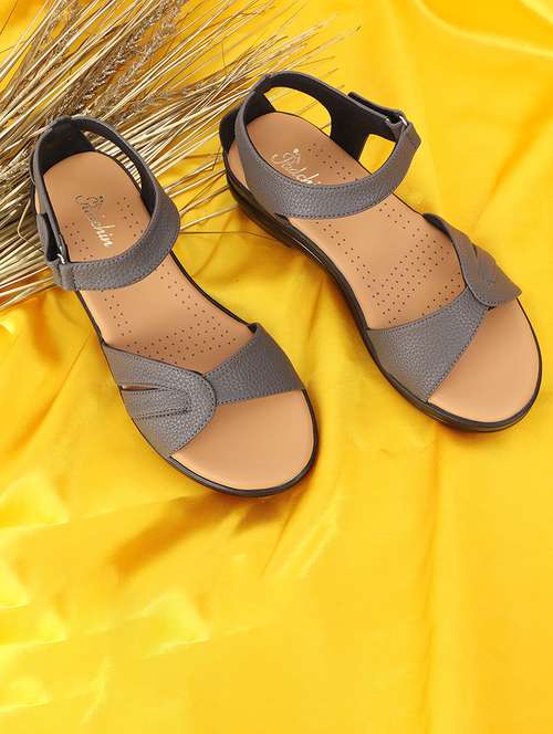women solid ankle strap sandal - 21652567 - Very Small Image - 1