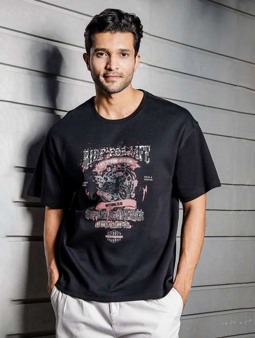 men round neck front print t-shirt - 21687699 - Very Small Image - 1