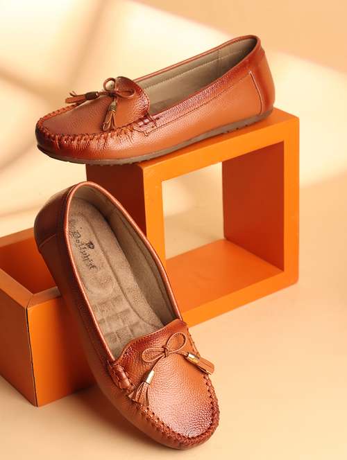 women tassel detailed slip on loafers - 21705408 - Very Small Image - 1