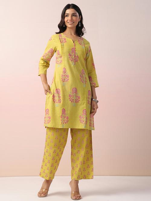 women mustard floral kurta palazzo co-ords set - 21742259 - Very Small Image - 1