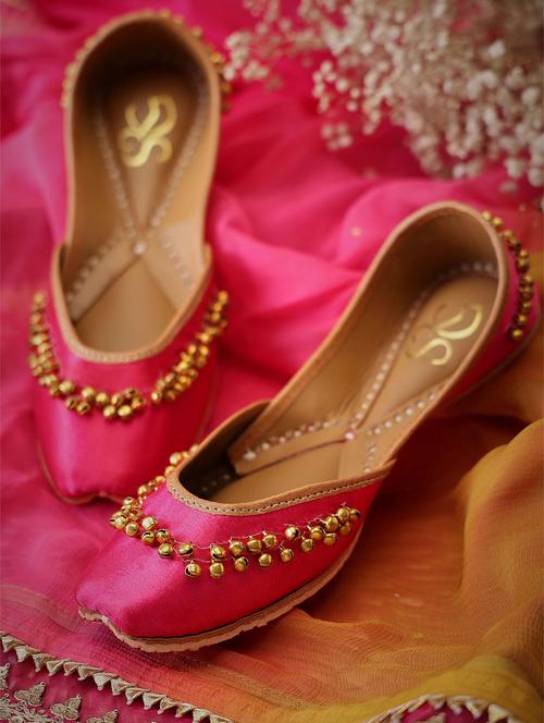 women embellished slip on juttis - 21943235 - Very Small Image - 1