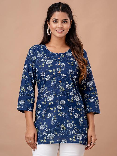 women printed three quarter sleeve straight kurti - 21979036 - Very Small Image - 1