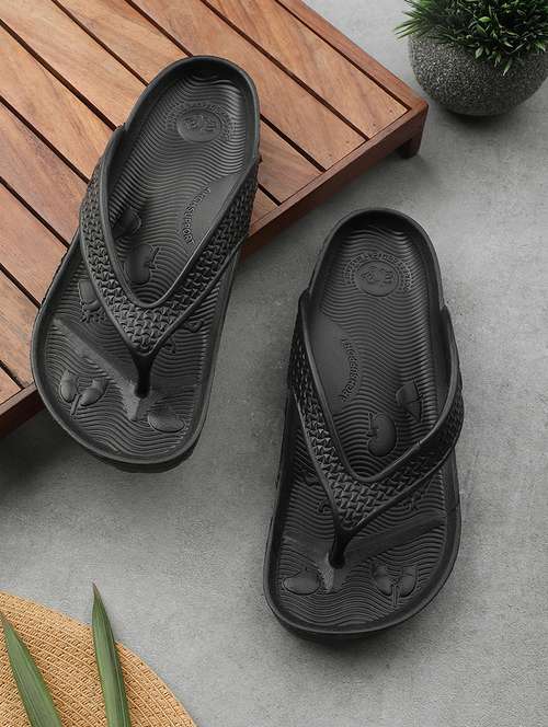 men solid toe separator flip flop - 22029323 - Very Small Image - 1