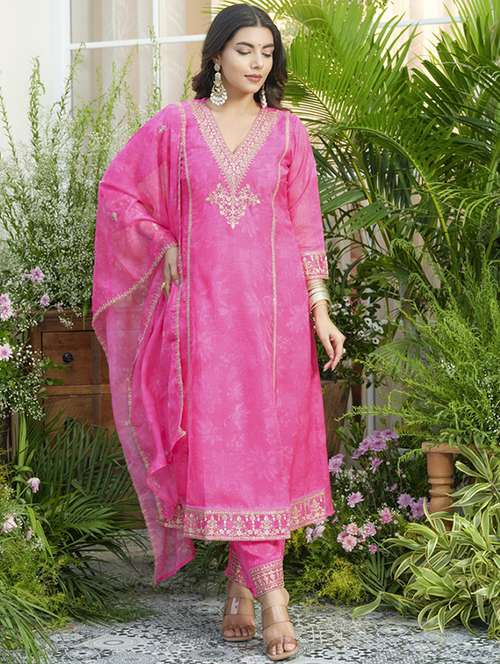 women three quarter sleeve kurta pant with dupatta set - 22052714 - Very Small Image - 1
