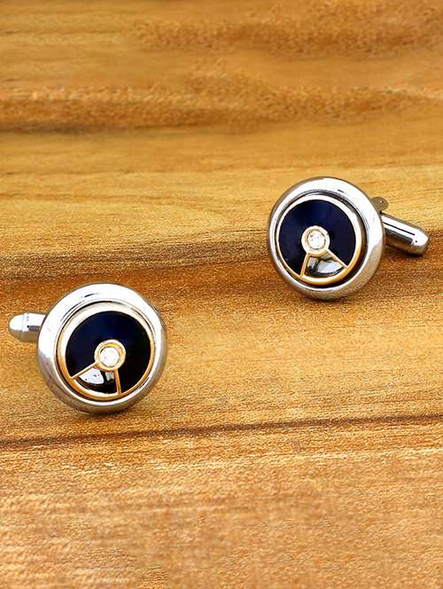 silver metal cufflinks - 17068892 - Very Small Image - 1