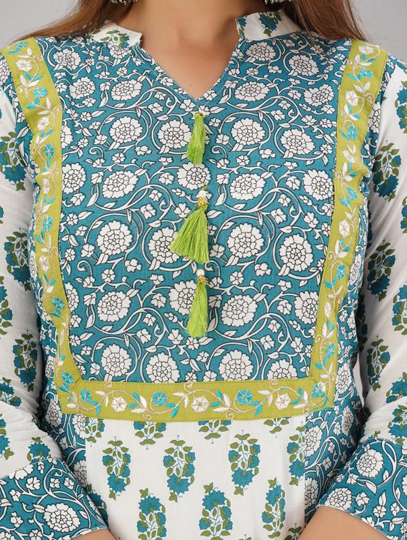 women's straight kurta - 17649609 - Zoom Image - 3