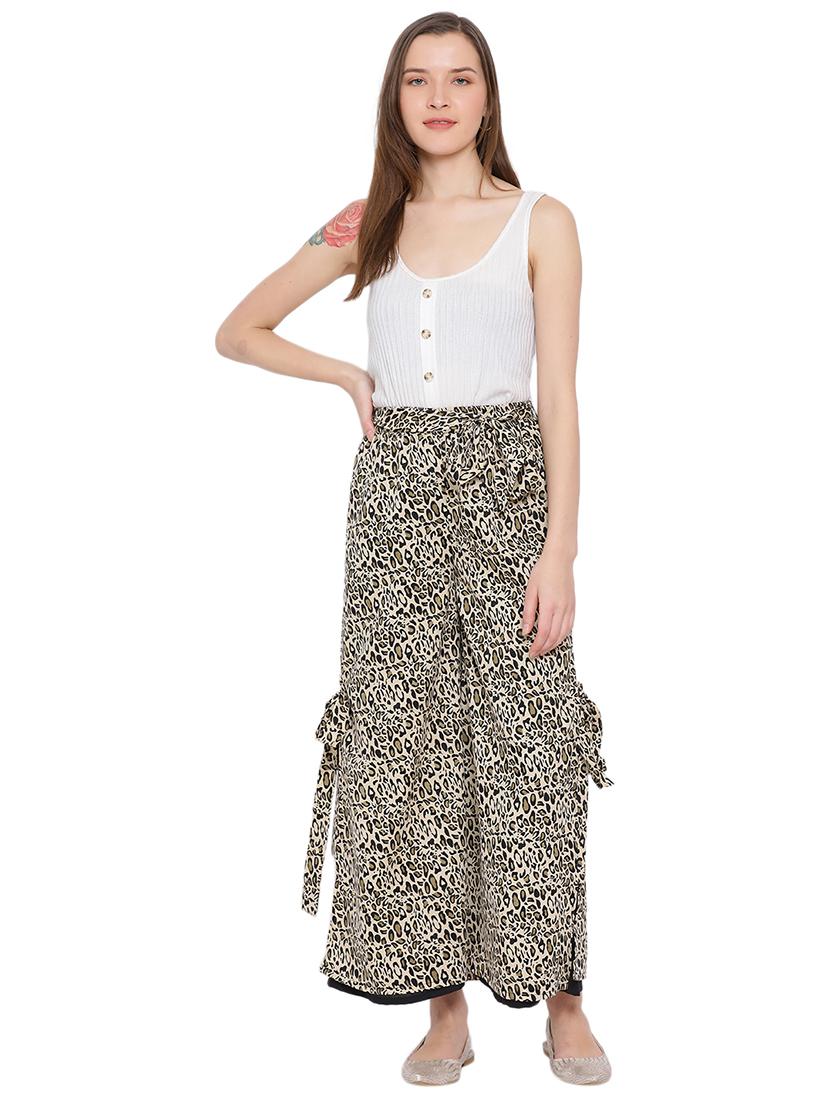 printed flat front wide leg trouser - 17843594 - Zoom Image - 3