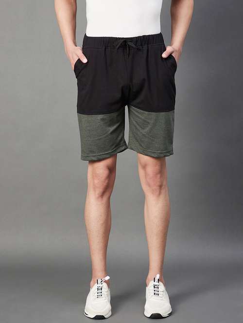 black color-blocked short - 18297489 - Very Small Image - 1
