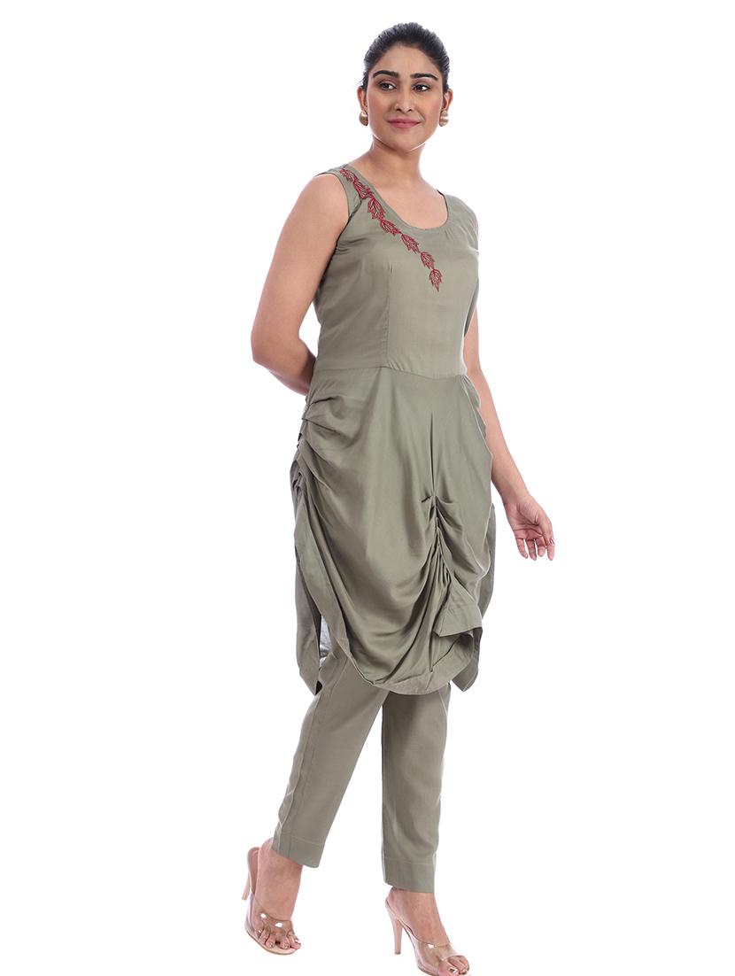 green solid kurta with straight pant set - 18397579 - Standard Image - 2