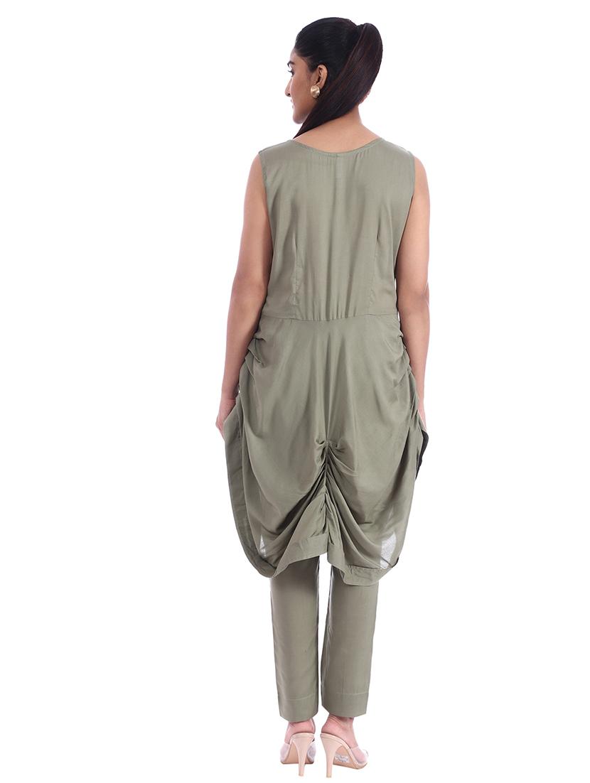 green solid kurta with straight pant set - 18397579 - Zoom Image - 4