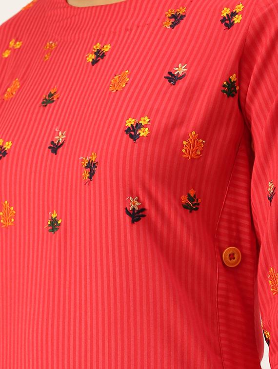 women's straight kurta - 18480668 - Zoom Image - 3