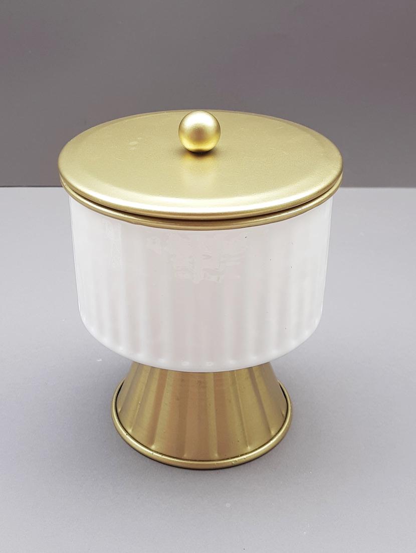 color palette jar with lid - 18547824 - Standard Image - 2