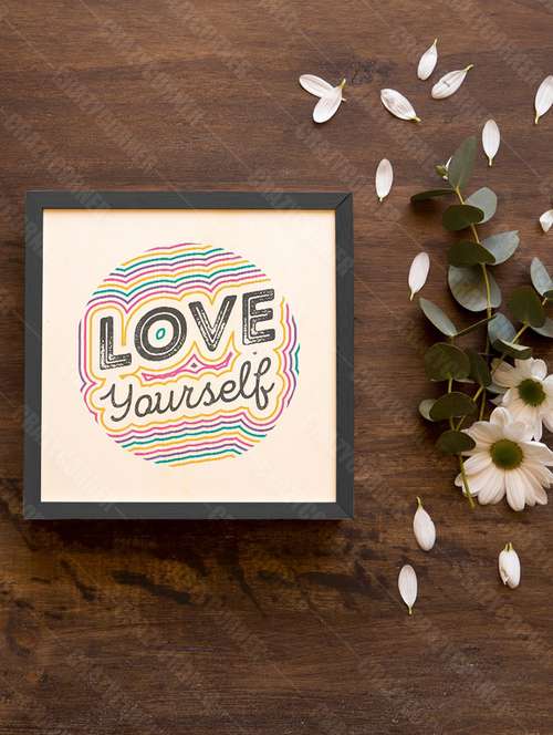 wooden photo frame - 18552557 - Very Small Image - 1