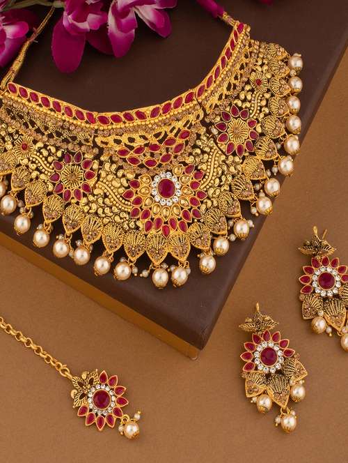 multi colored metal set - 18566728 - Very Small Image - 1