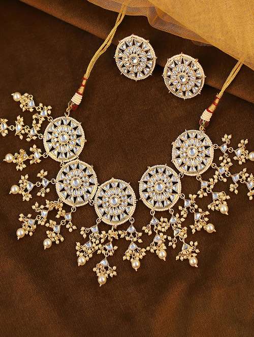 gold metal set - 18567569 - Very Small Image - 1