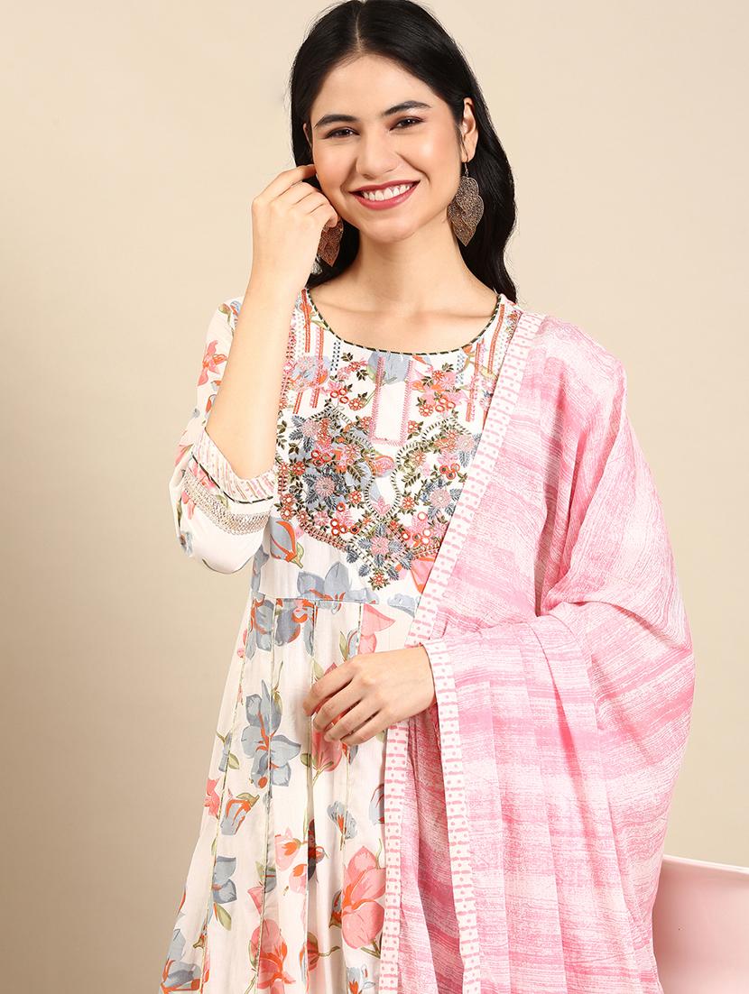 white kurta pant set with dupatta - 18591205 - Zoom Image - 3