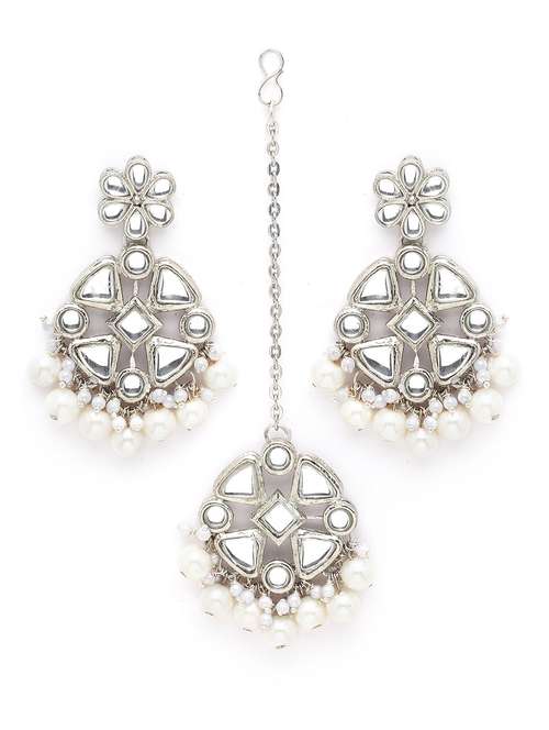 white earing & maang tikkka set - 18633436 - Very Small Image - 1