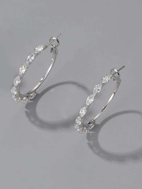 silver metal hoop earring - 19299528 - Very Small Image - 1
