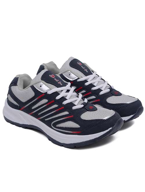 men lace up sports shoes - 19607978 - Very Small Image - 1