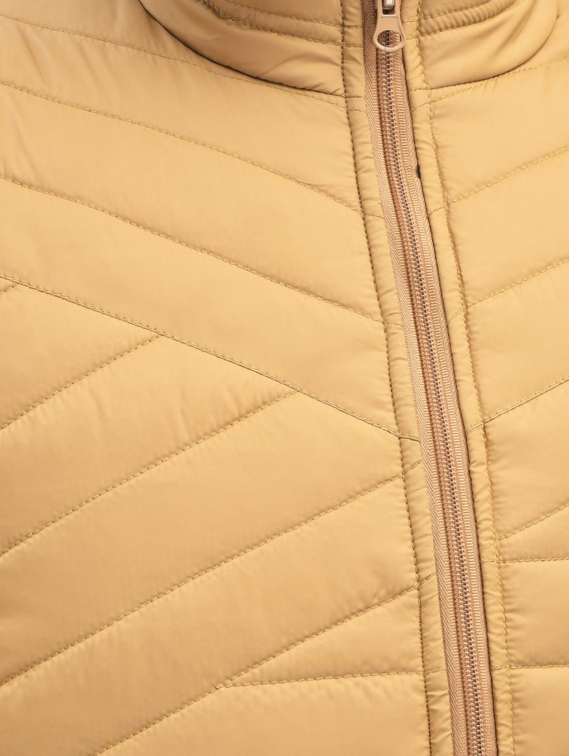 men solid sleeveless quilted jacket - 19925679 - Zoom Image - 5