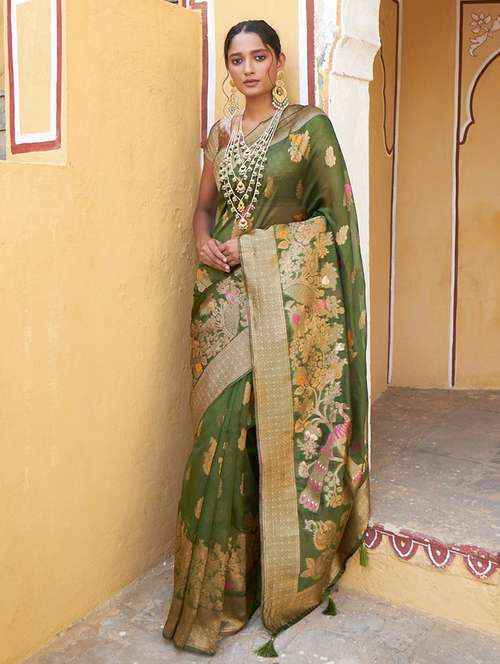 green silk blend kanjivaram saree with blouse - 20018593 - Very Small Image - 1