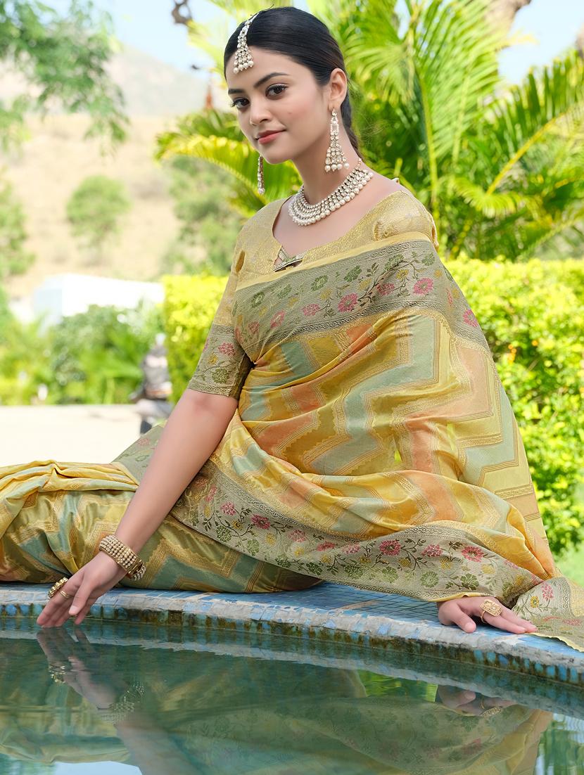 women's banarasi saree with blouse - 20136569 - Zoom Image - 3