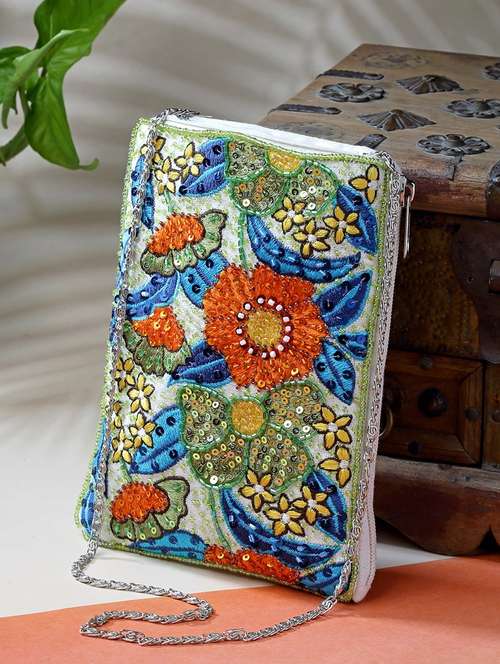 white canvas sling bag - 20150045 - Very Small Image - 1