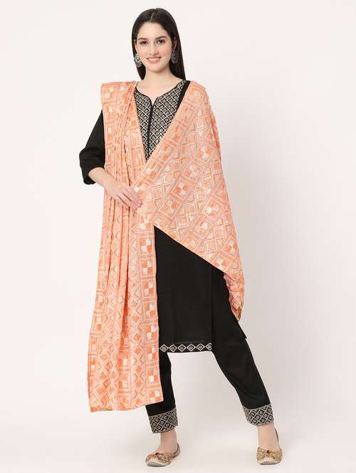 women peach phulkari embroidered dupatta - 20276710 - Very Small Image - 1