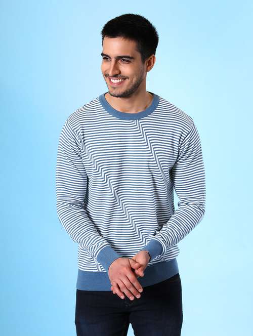 blue striped round neck t-shirt - 20277896 - Very Small Image - 1