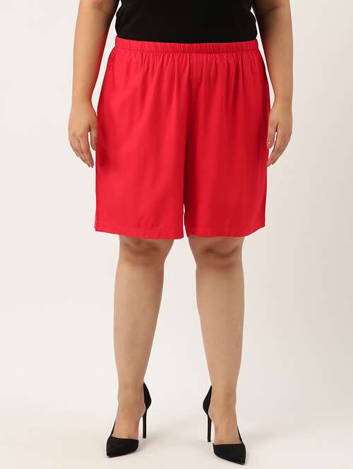 red solid knee length short - 20302781 - Very Small Image - 1