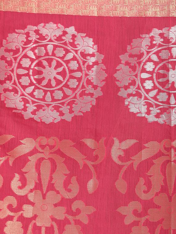 women self design handloom saree - 21271588 - Zoom Image - 3