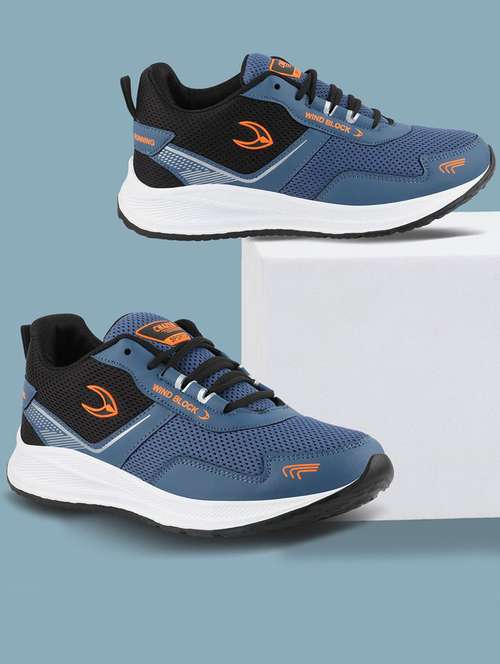 men lace up sports shoes - 21279756 - Very Small Image - 1