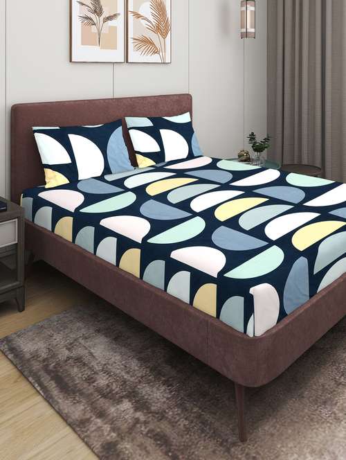 printed double bedsheet with pillow covers - 21345800 - Very Small Image - 1