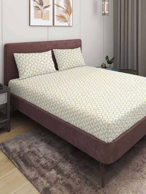 printed double bedsheet with pillow covers - 21345804 - Very Small Image - 1