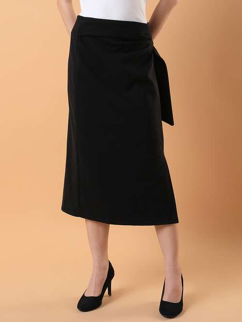 women black acrylic straight skirt - 21387520 - Very Small Image - 1