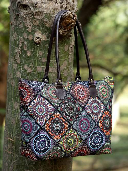 women multi color printed totes bag - 21457547 - Very Small Image - 1