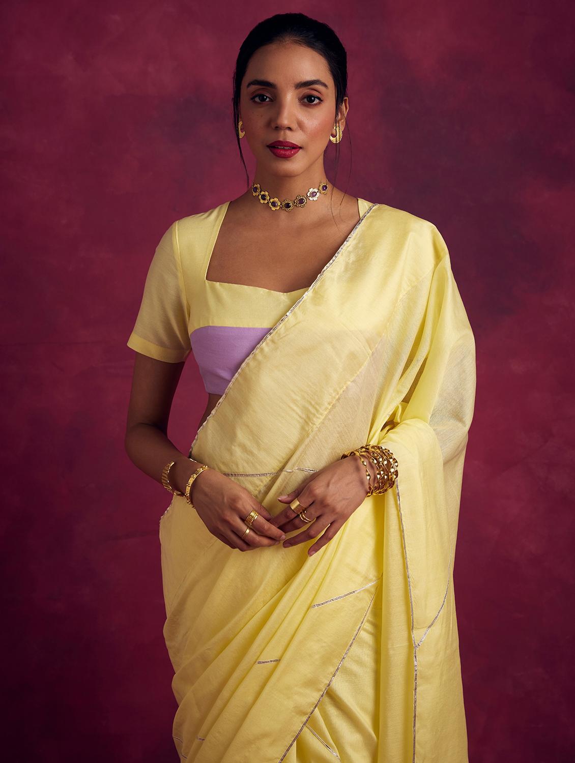 women solid plain saree - 21459958 - Standard Image - 4