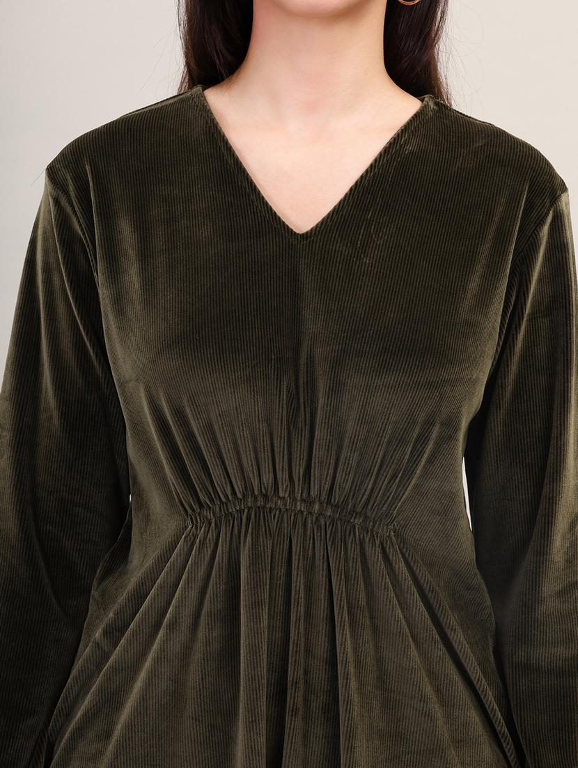 olive lace work velvet kurta palazzo set - 21473472 - Zoom Image - 4