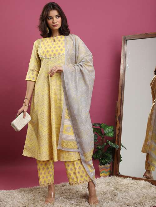 women printed kurta palazzo set with dupatta - 21486412 - Very Small Image - 1