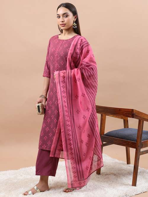 women three quarter sleeve kurta pant with dupatta set - 21486484 - Very Small Image - 1