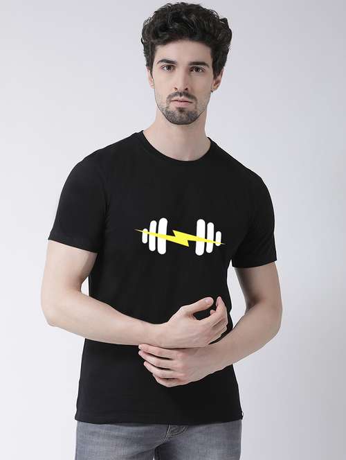 men round neck chest print t-shirt - 21493916 - Very Small Image - 1